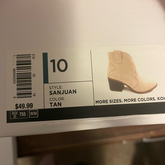 Boots - Picture 4 of 4